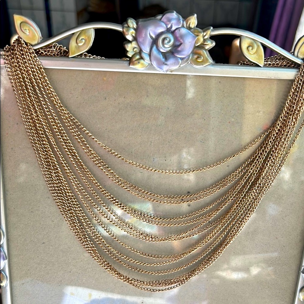 Elegant Gold tone 14-Strand chain Necklace - Picture 2 of 6